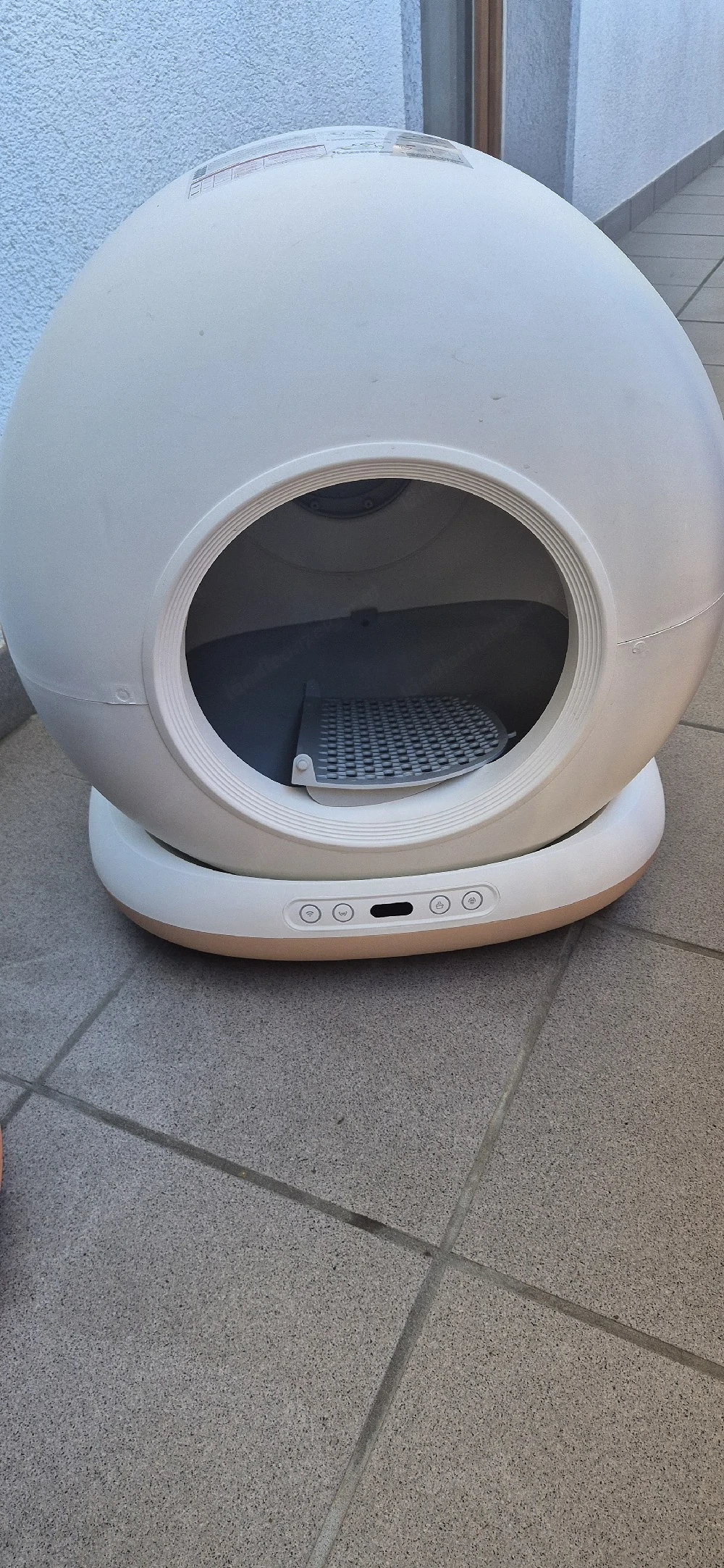 Selbstreinigende Katzentoilette