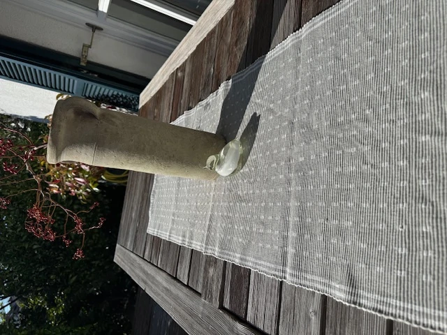 Tischläufer in hellgrau