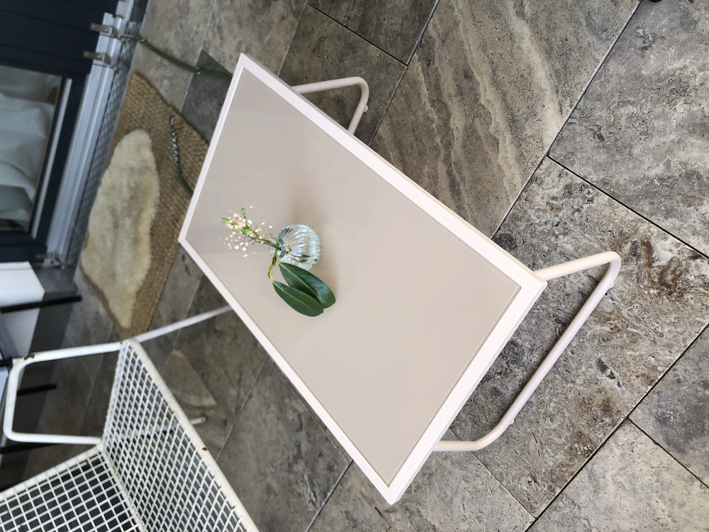 Tisch aus Stahl und Glas für Terrasse, Balkon, Garten oder Couchtisch