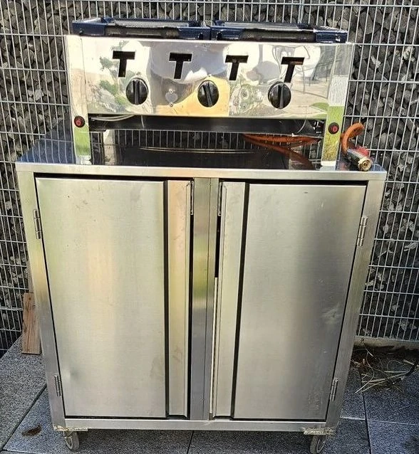 Gas Grill Gastrobrätter (3 Brenner) mit Edelstahl Unterschrank und Abdeckung