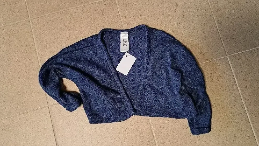 kurzes Jäckchen für Kleid Gr 140