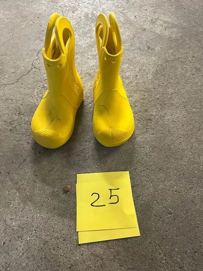 gelbe Gummistiefel gr.25