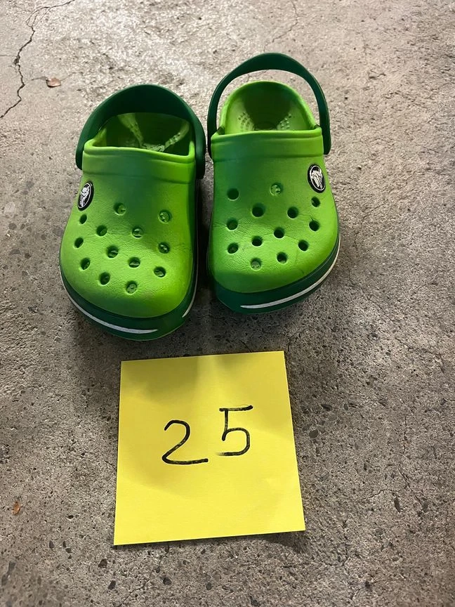 kinderclogs  grün grösse 25