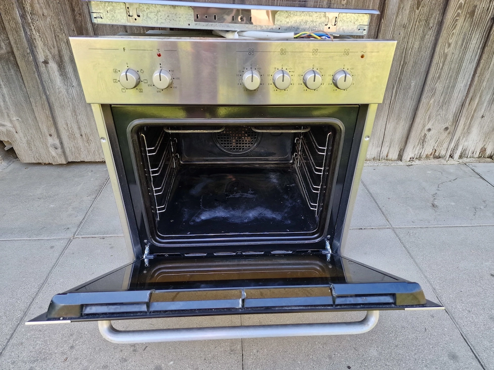 Herd und Kochplatte zu verschenken