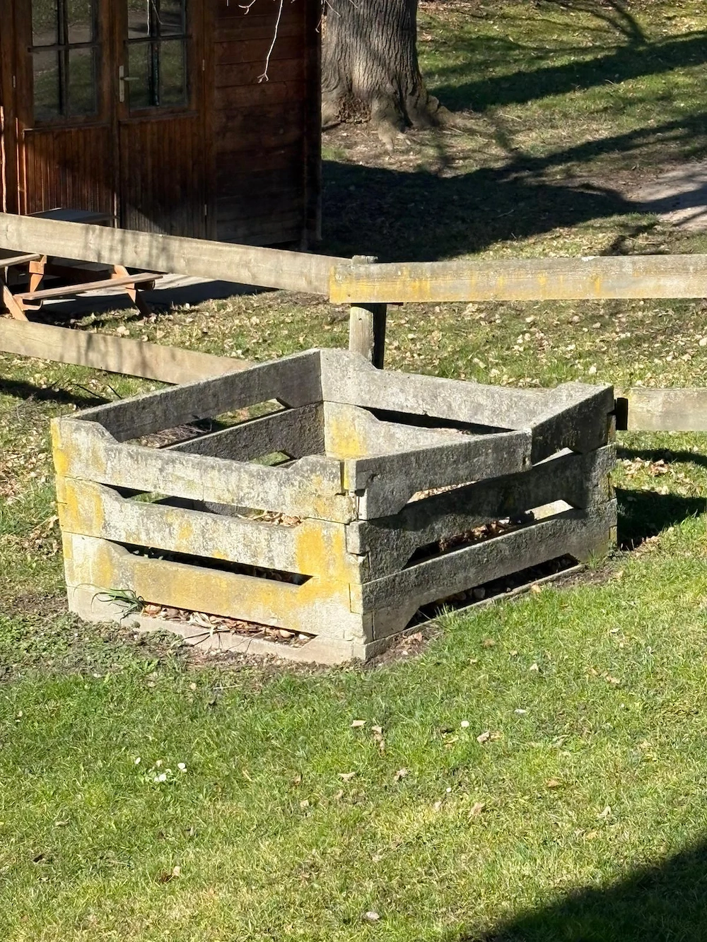 Betonrahmen zu verschenken.