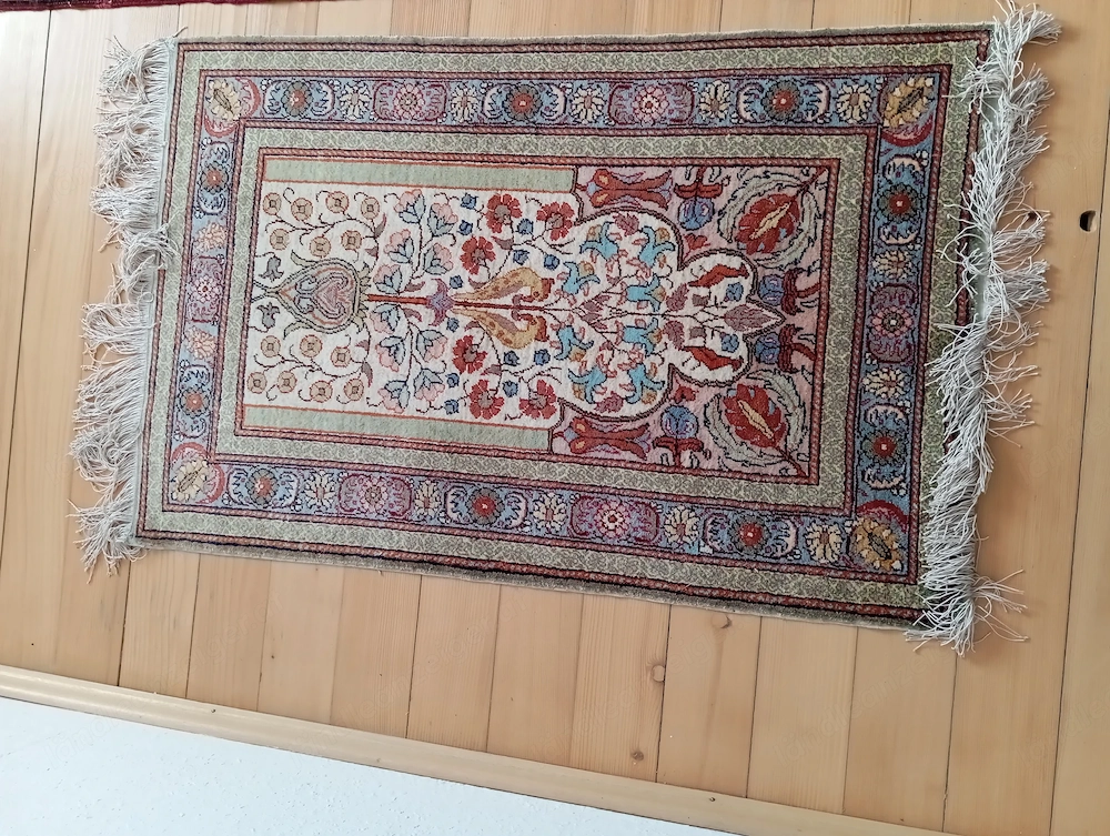 Seidenteppich schönes Stück Orientteppich 