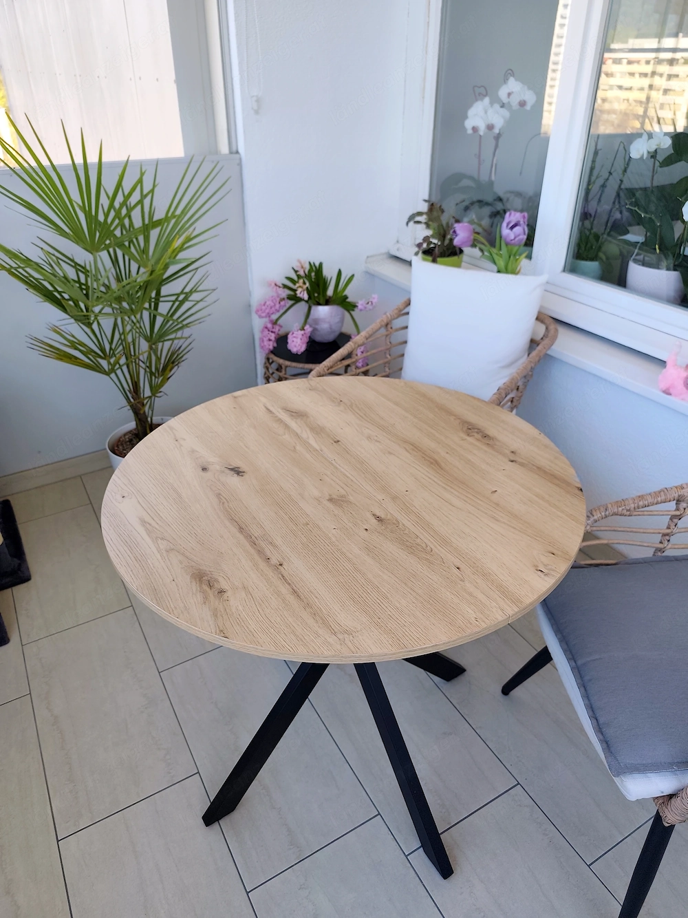 Tisch für Balkon oder Esszimmer 