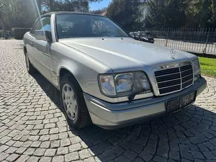 Mercedes-Benz CE 300