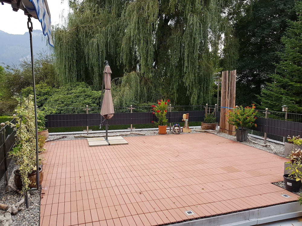 Verkaufe WPC Klickfliesen 30x30cm braun