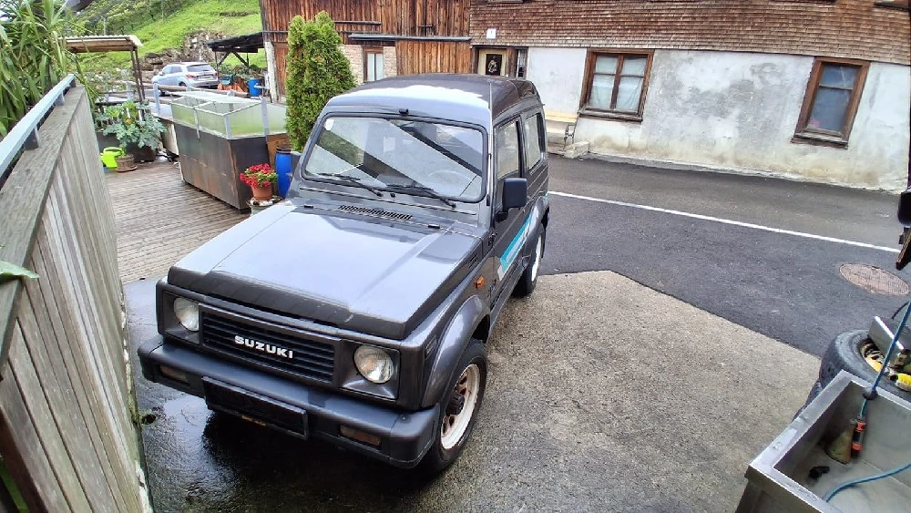 Suzuki Samurai