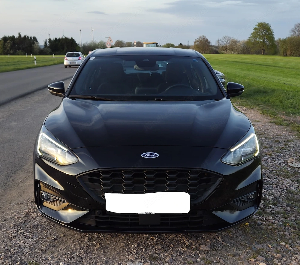 Ford Focus ST Line (Mk4) 1.0L EcoBoost Hybrid, Benzin