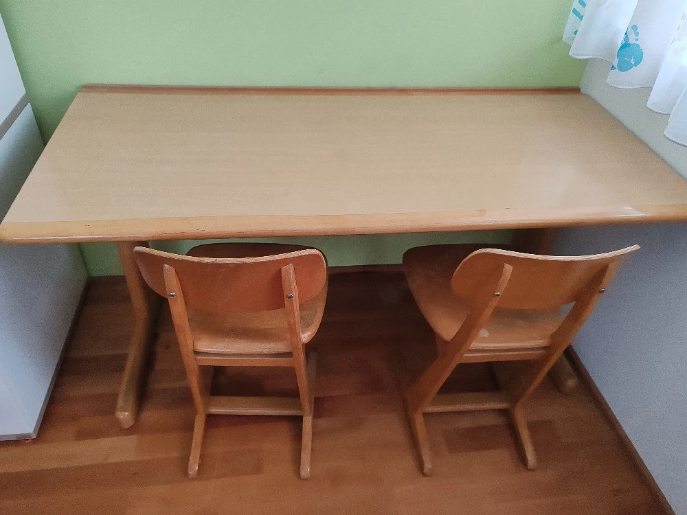 Schreibtisch für Kinder