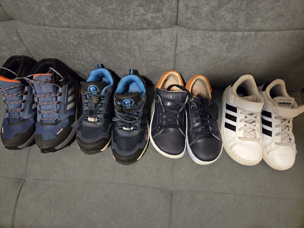 Kinderschuhe Größe 30