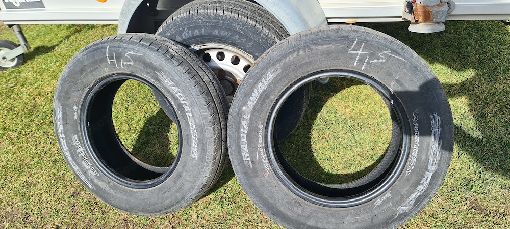 Anhängerreifen gut erhalten