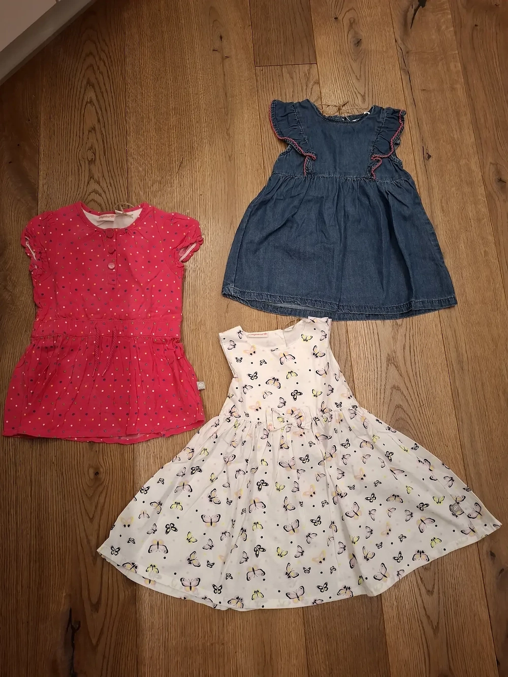 Mädchenkleider Gr. 74-80