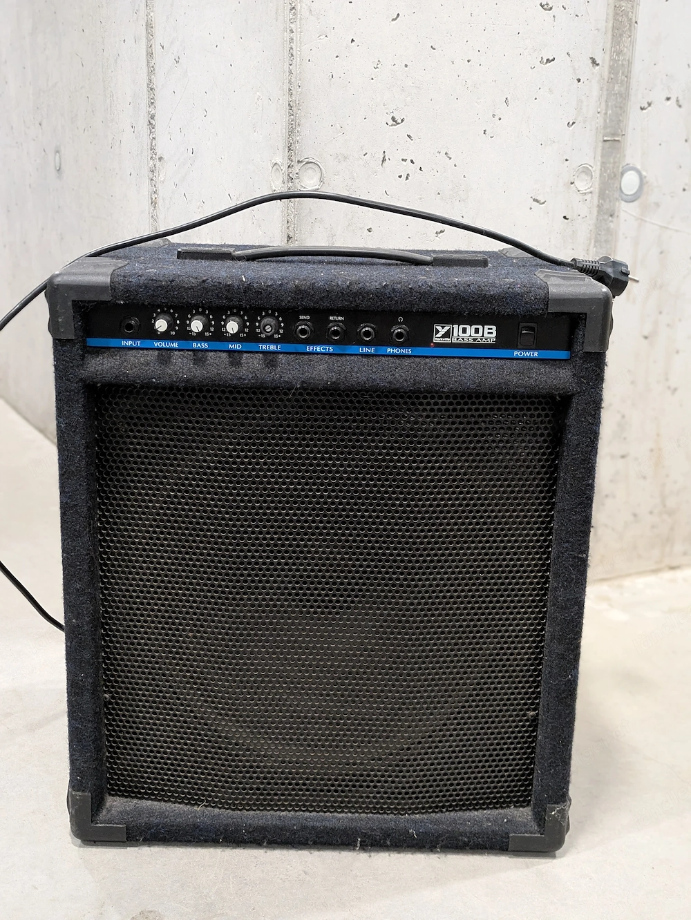 Yorkville 100B Bass Amp