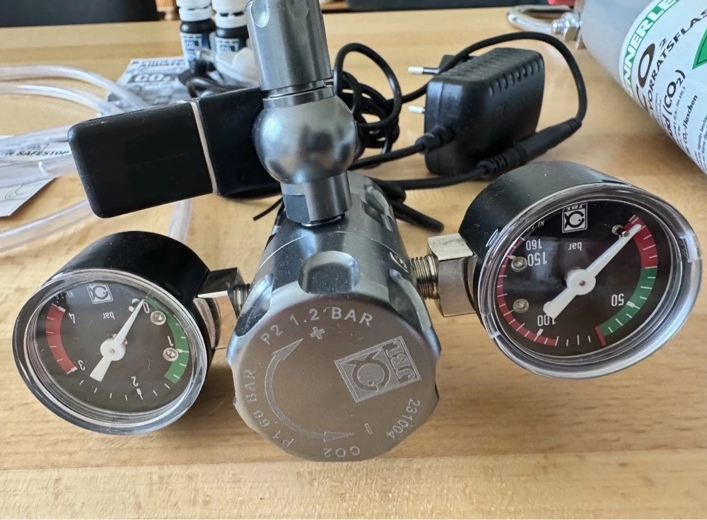 CO2 Anlage für Aquarium mit Gaskartuschen