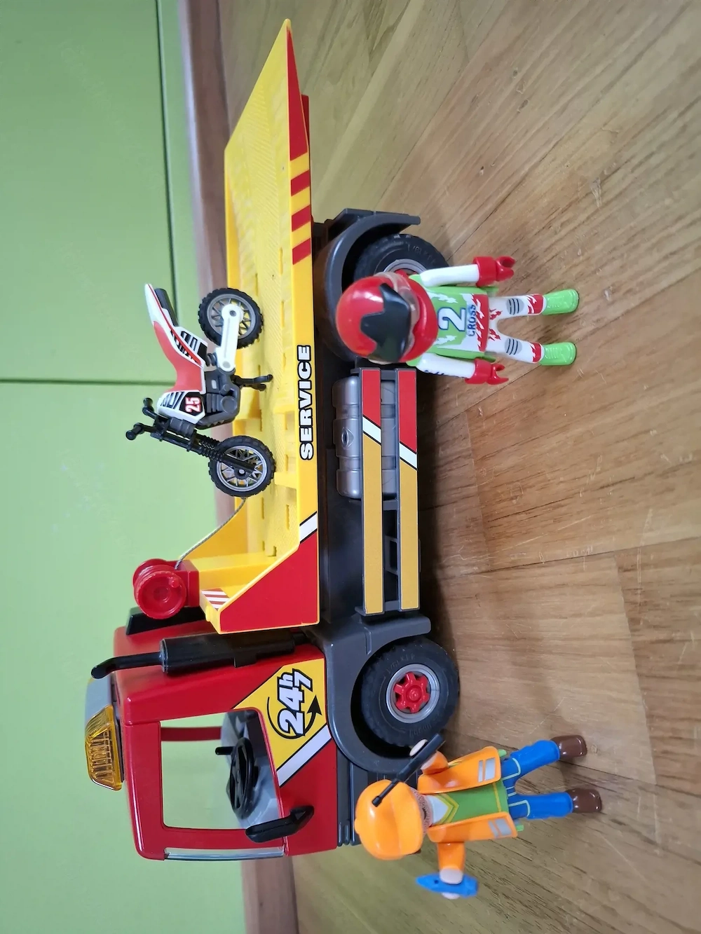 Playmobil City Life Abschleppwagen