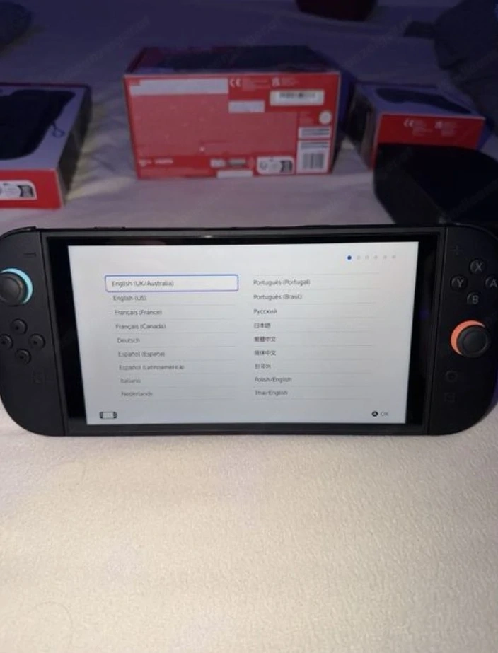 lch verkaufe meine Nintendo Switch 2 mit 2 zubehör und spielen.