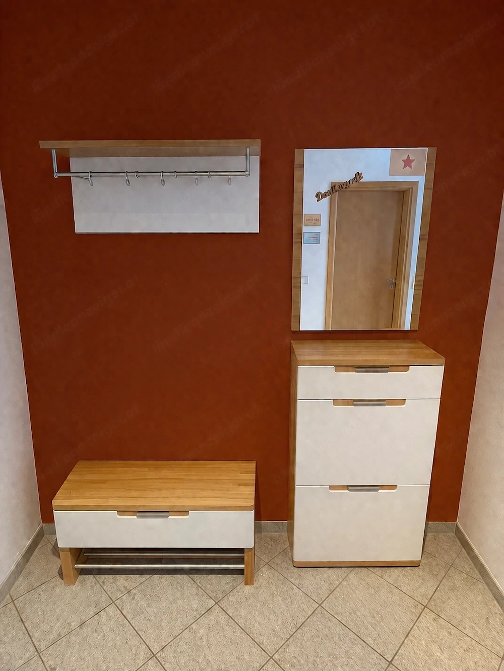 Garderobe in top Zustand !