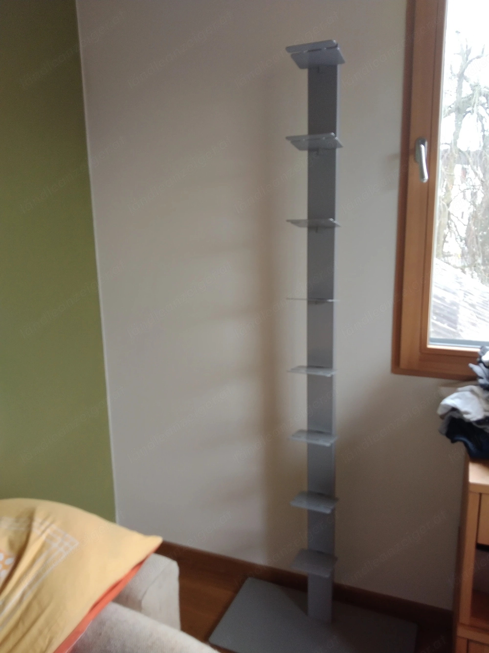 Schweberegal Bücherregal