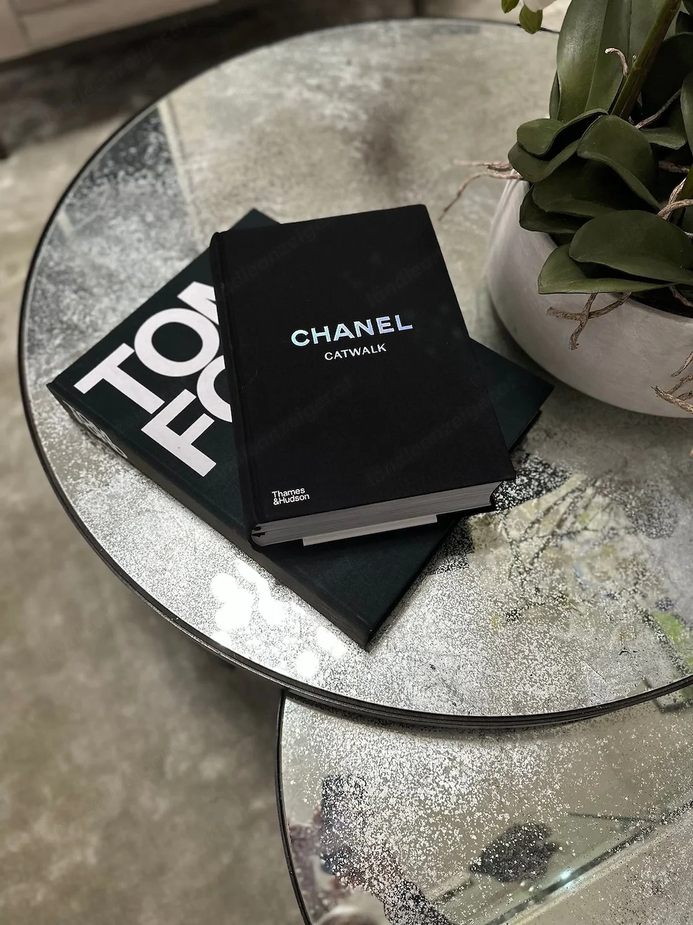 CHANEL Catwalk Original Coffe Table Book
