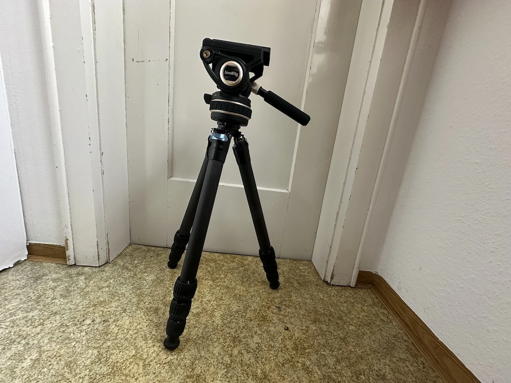 Verkaufe selten verwendetes Stativ-Set (Siriu Stativ und Smallrig Fluid Kopf)