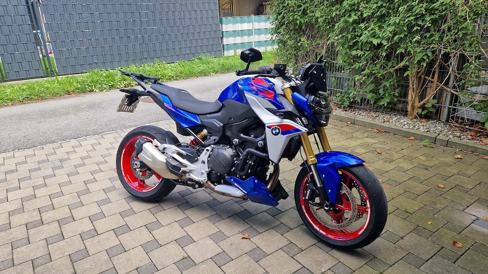 BMW F900r neuwertig