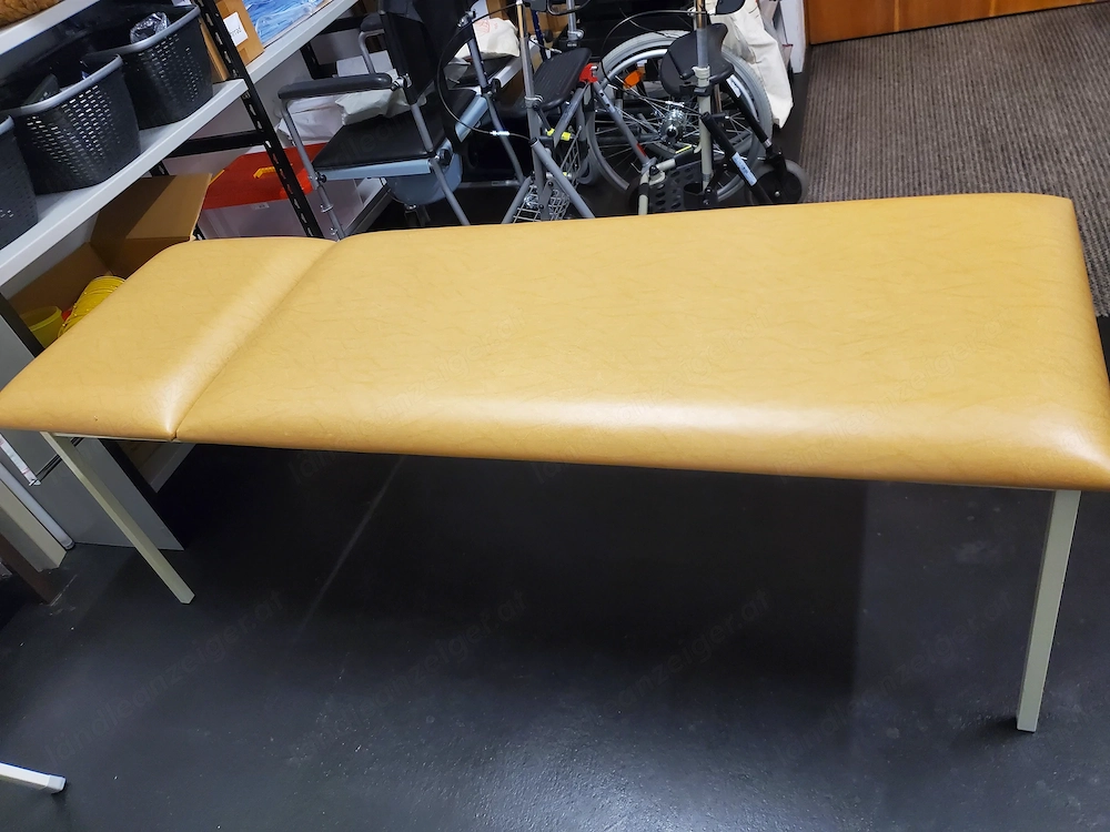 Behandlungsliege   Massageliege gebraucht zu verkaufen