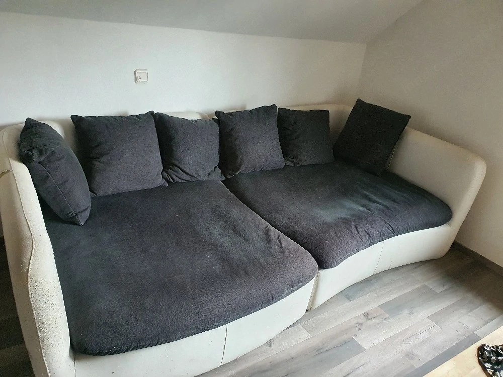 Big Sofa mit Kissen