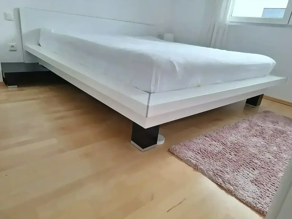 Doppelbett 180x200cm