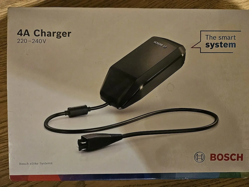 Fahradcomputer und Ladegerät für Elektrofahrrad