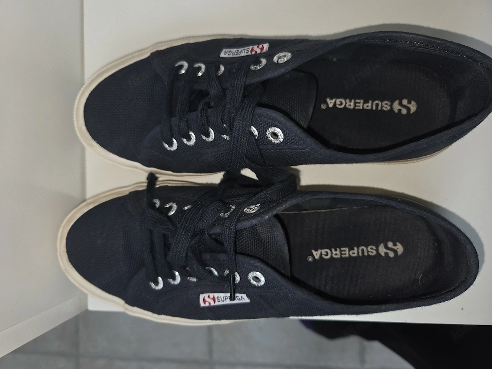 Freizeitschuhe Superga