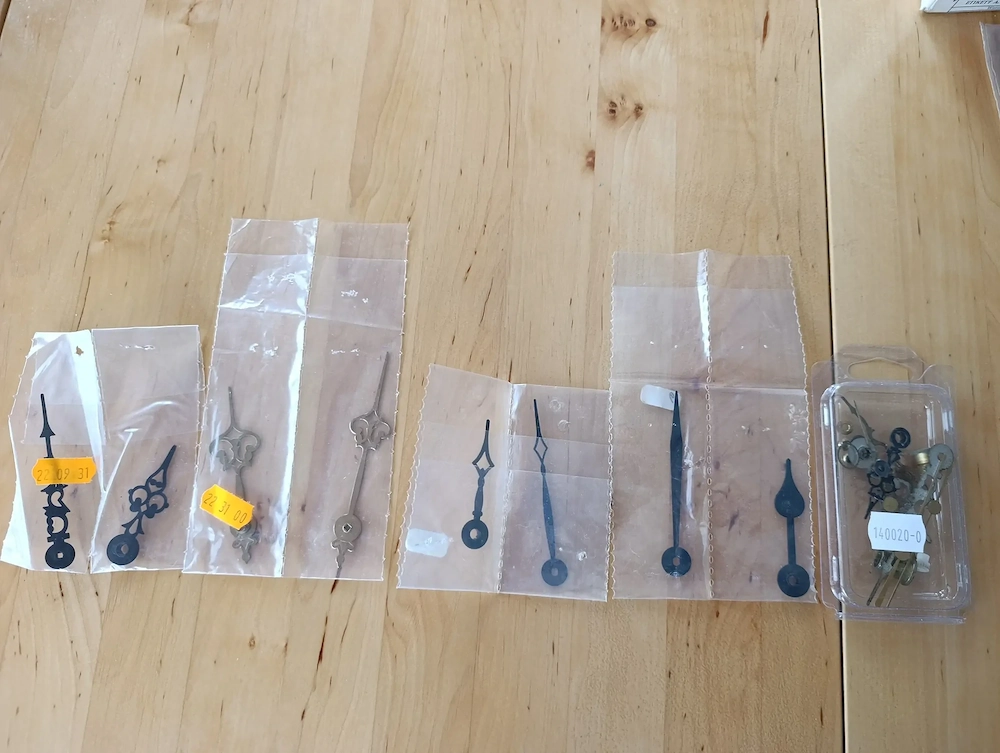 Uhrenzeiger Sammlung neu - Firma Selva Uhrenbestandteile