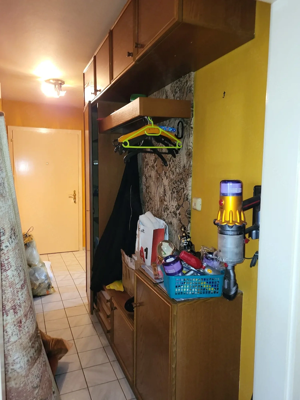 Garderobe zu verschenken