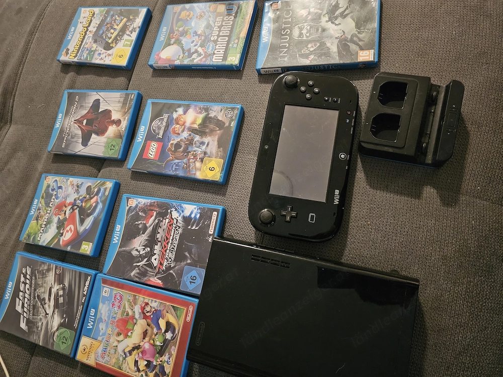 Wii U Konsole mit 9 Spiele und Ladestation mit Hülle