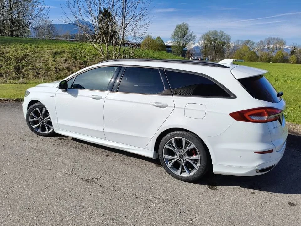 Ford Mondeo ST Line 2022 Hybrid   Benzin