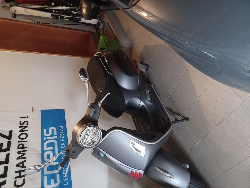 Motorrad vespa 300 gts