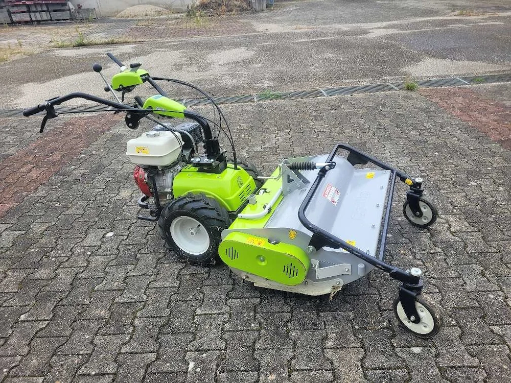 Schlegelmulcher GRILLO GH9