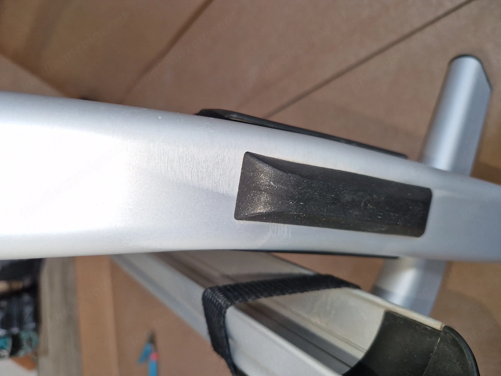 VW T5 original Logo Heckträger - beschädigt