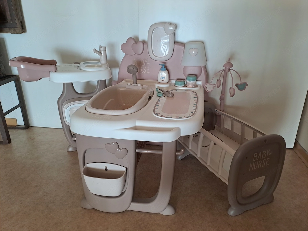 Puppen Spielstation, Küche, Badewanne mit Bett