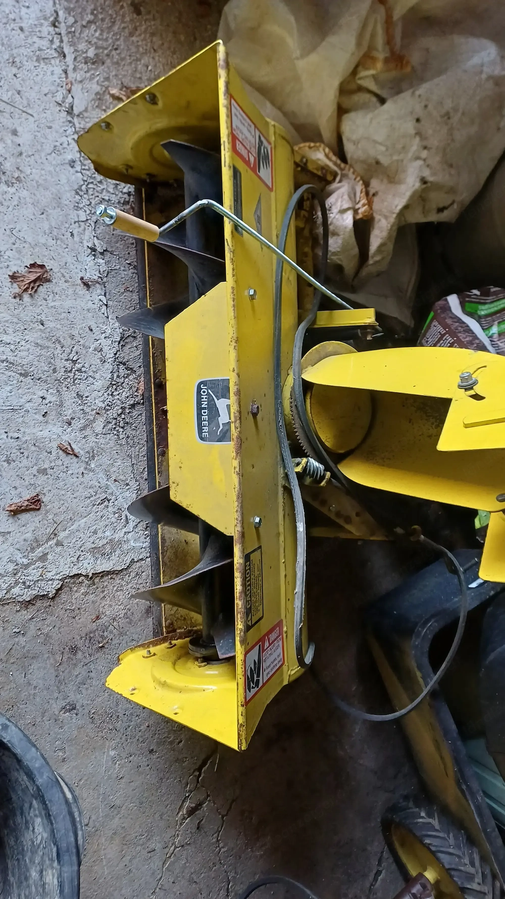 John Deere Rasentraktor Schneefräse