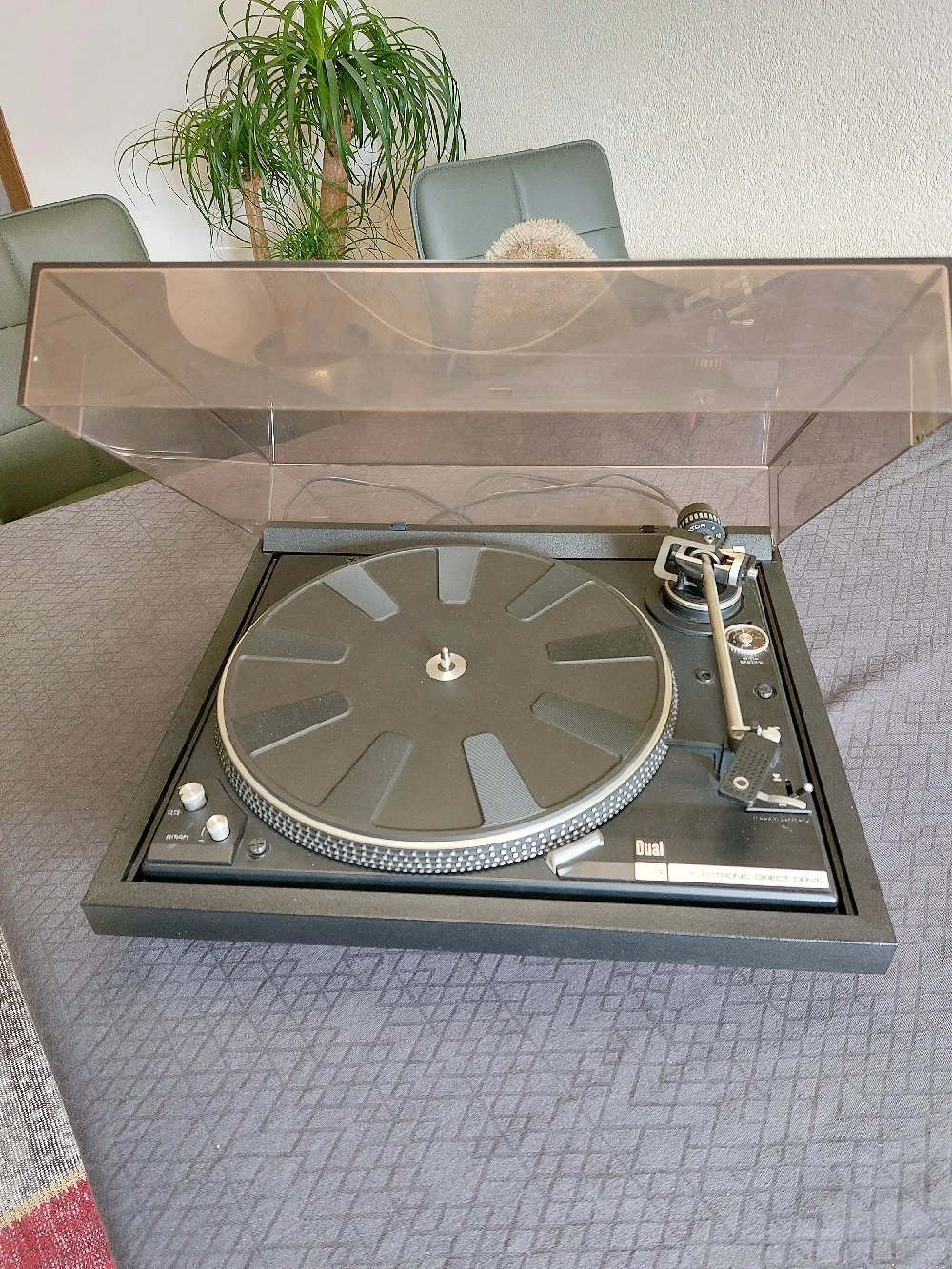 Dual 604 Plattenspieler