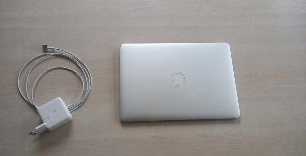 MacBook Air zu verkaufen - Wie neu 