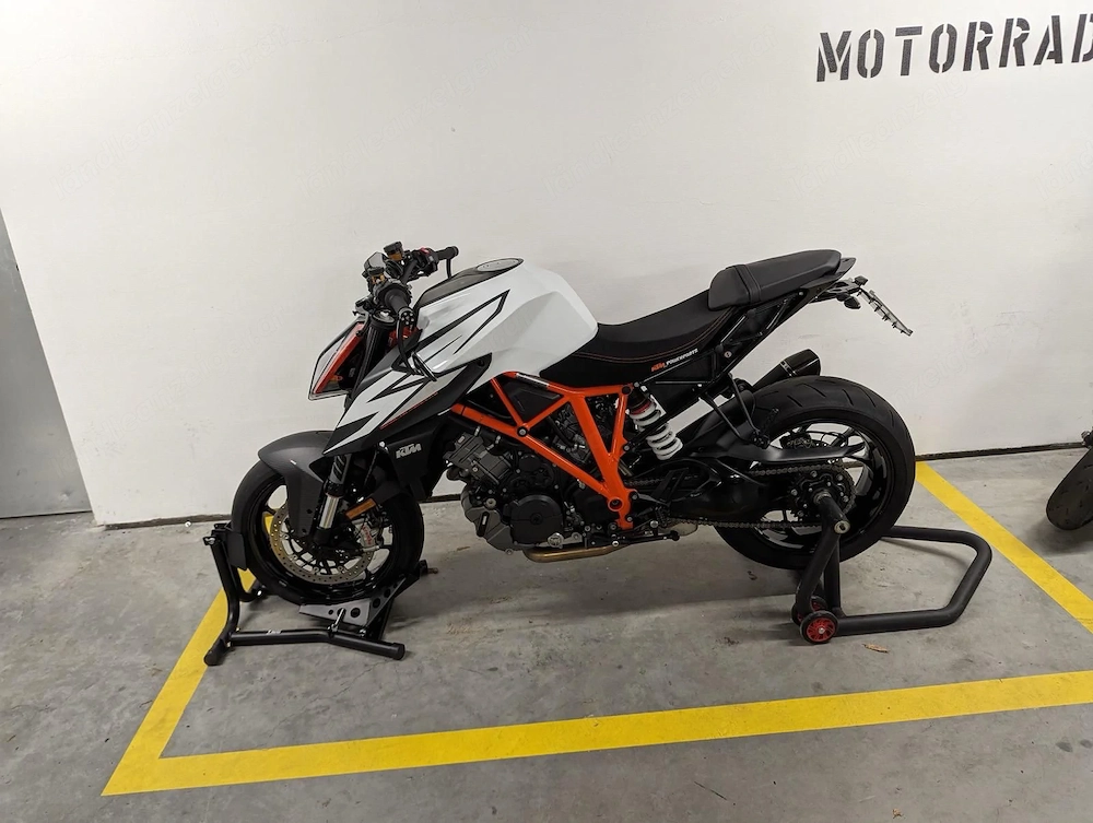 KTM 1290 Super Duke R   Weiß   Akrapovic   Top Zustand   viele Extras