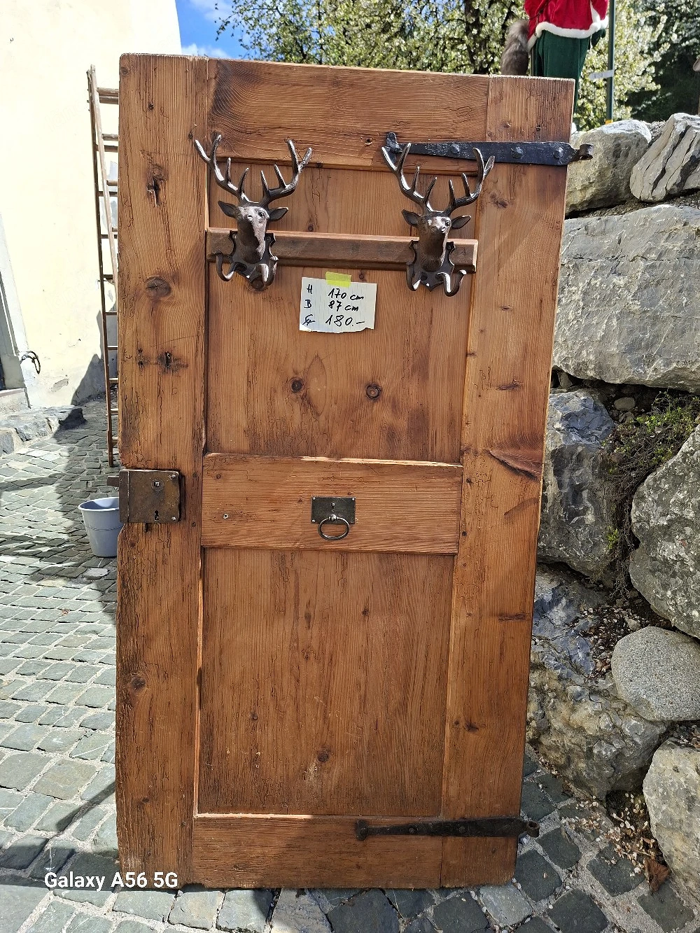 Alte Zimmertüre Garderobe