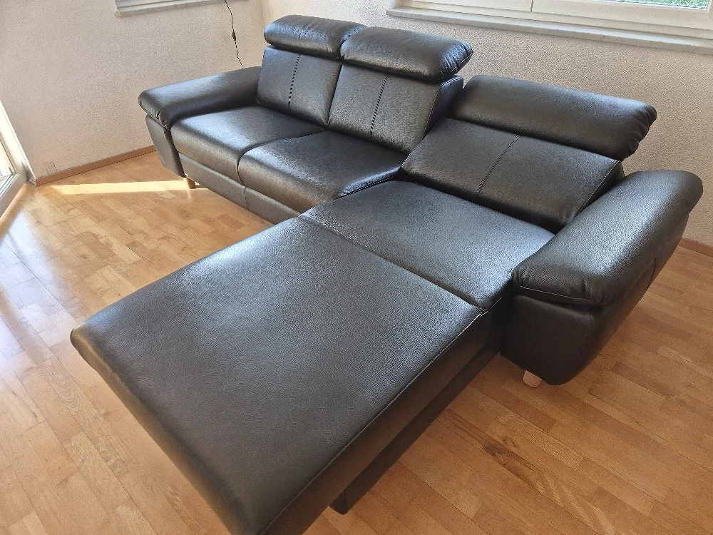 Hochwertige Sedda Echtleder Couch - Relaxfunktion elektrisch - Top Zustand