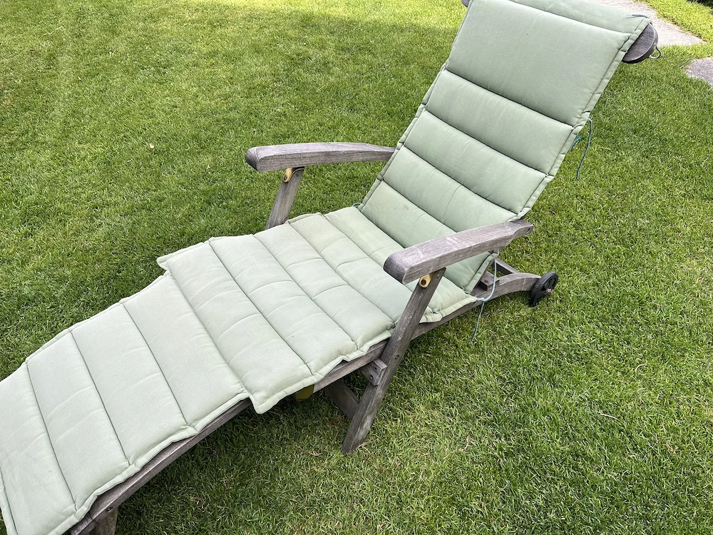 Liegestuhl Holz