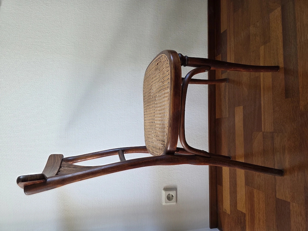 Zwei wunderschöne Thonet-Stühle