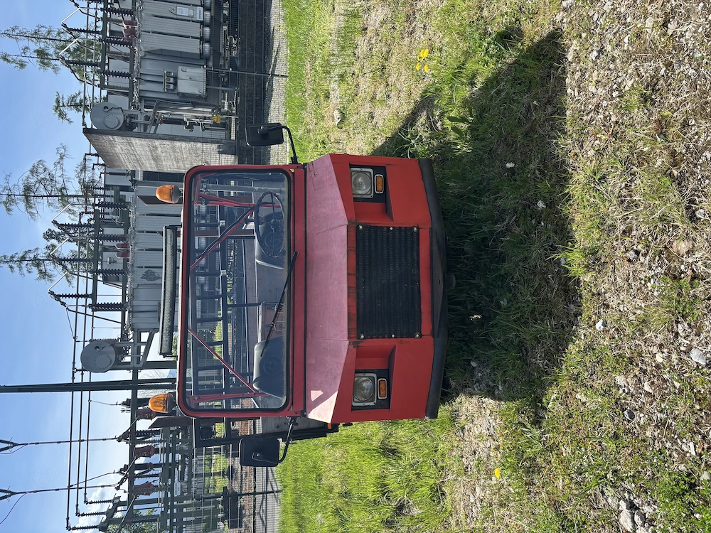 Schlepper Rapid Alltrac 1350